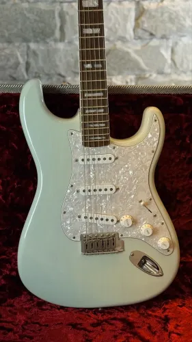 Guitarra Fender Kenny Wayne