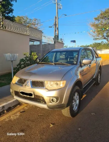 Mitsubishi L200 Triton HPE 3.2 CD TB Int.diesel AUT 2013