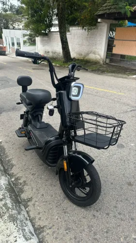 Scooter bike elétrica ( muito nova) praticamente zero