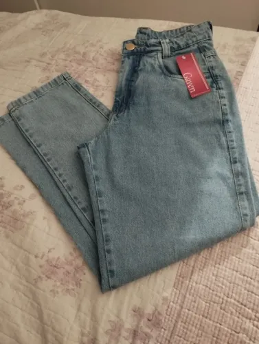 Calça Mom jeans nova