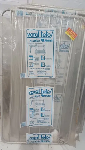 Varal de alumínio de teto 1metro por 60 cm de largura