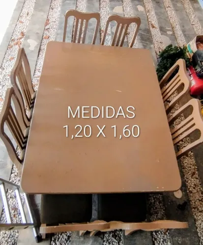 MESA COM 8 CADEIRAS MADEIRA PESADA