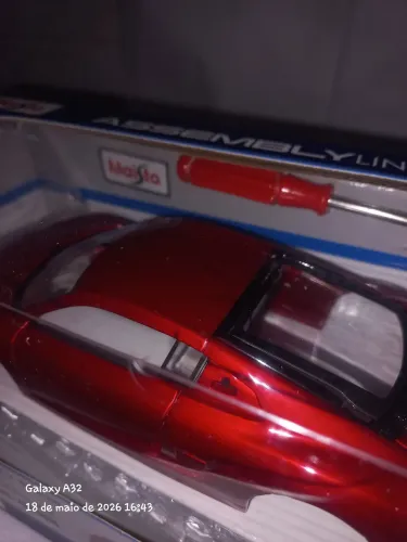 Carrinho audi r8 kit Montar colecionavel 1/24