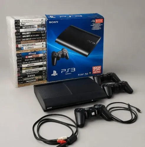 PS3 Super Slim 250GB + 2 controles originais + 23 jogos originais