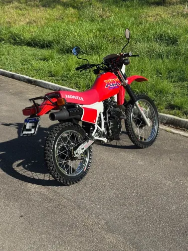 Honda XLX 250R 1989 placa preta