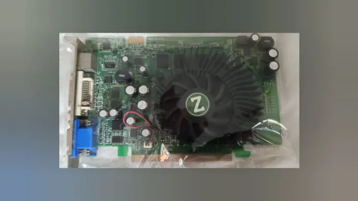 Placa de Vídeo Zogis Nvidia 8600Gt 512MB Ddr2 Funcionando Sem Defeitos Sem Detalhes Zn Sp 