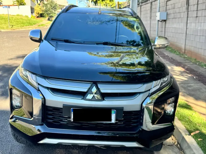 Mitsubishi L200 Triton Sport HPE 2.4 CD Diesel Aut. 2023