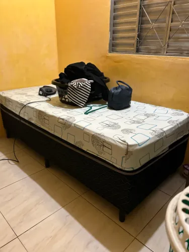 CAMA BOX SOLTEIRO USADA
