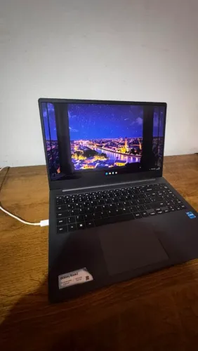 Notebook Samsung Galaxy Book 2 i5-1235U 16GB RAM 256GB