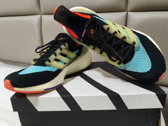 TÊNIS ADIDAS ULTRABOOST 21 USADO ORIGINAL