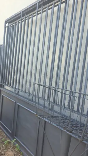 Portão de grade  3,00 x 2,10m