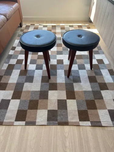 Banquetas em couro