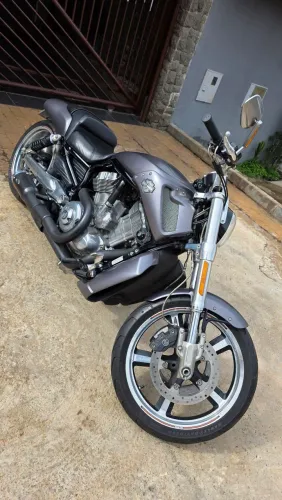 Harley-Davidson V-ROAD 1250cc pego troca + volta