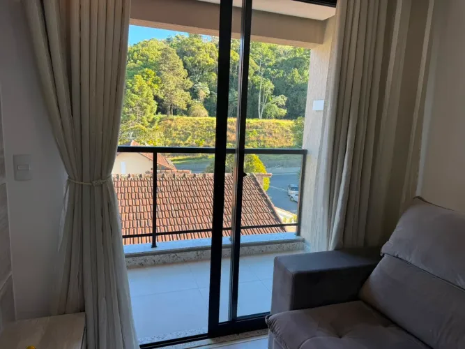 Apartamento novíssimo em Agrioes