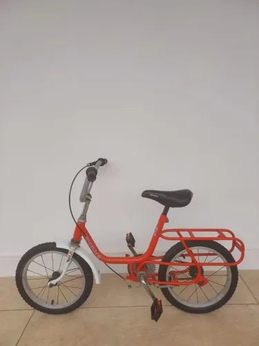 Bicicleta:monark monareta,aro:14 $700.