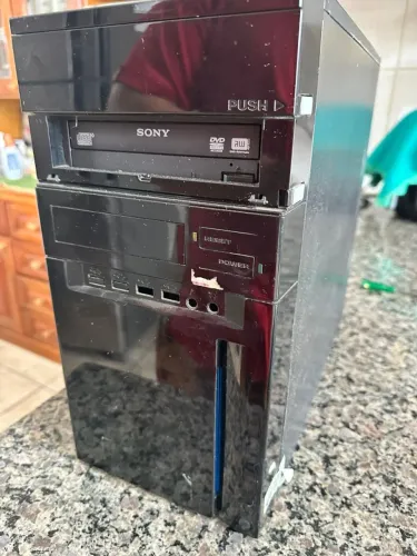 Vendo um CPU  SONY.