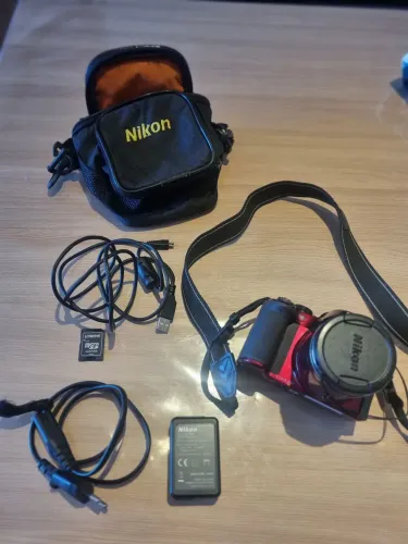 Câmera Nikon COOLPIX L830 16MP - Zoom Óptico 34x - Full HD