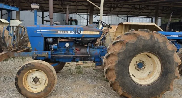 Trator Ford 6600, Ano 1980