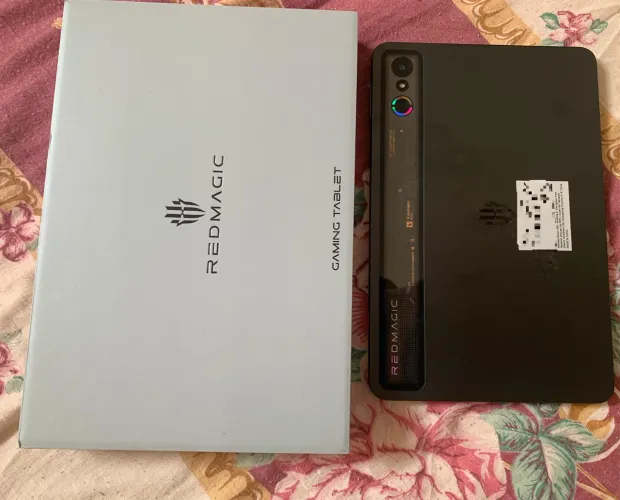 REDMAGIC Astra Tablet Gamer 9.06 OLED