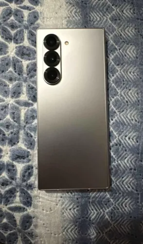 Zfold 6 512gb 12gb novo sem detalhes 