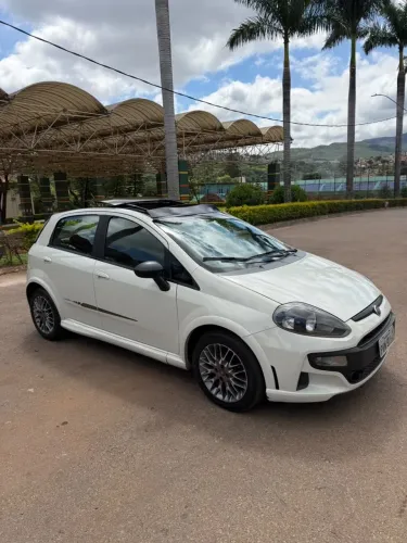 Fiat Punto Blackmotion 1.8 Flex 16V 5P. 2015