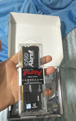 MEMORIA RAM DDR5 16GB Fury RGB