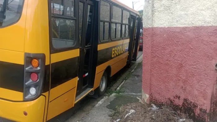 Micro ônibus AMD 2014/2014