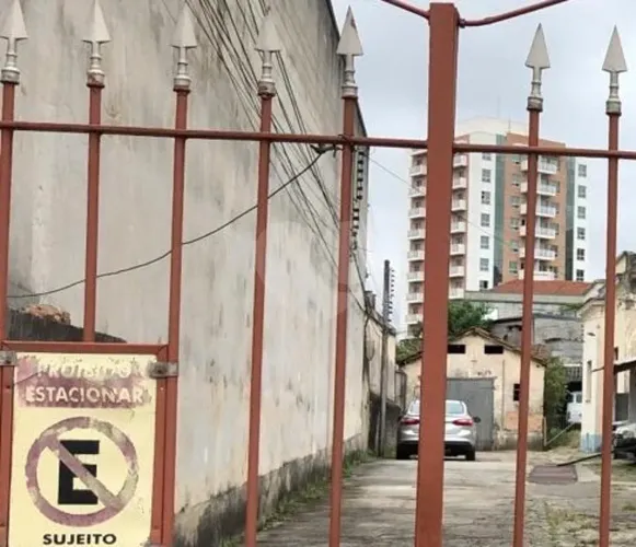 Terreno à venda em Lapa - SP