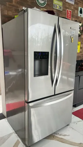 Geladeira Eletrolux Home Pro 640lts