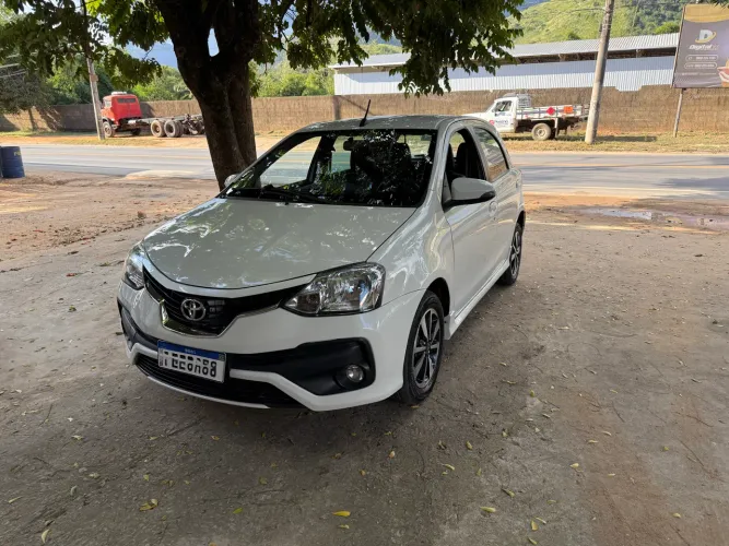 Toyota Etios Platinum 1.5 Flex 16V 4P Aut. 2018