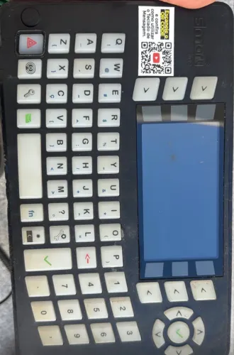 Vende-se rastreador SATELITAL Onix SAT com teclado padrão Bayer
