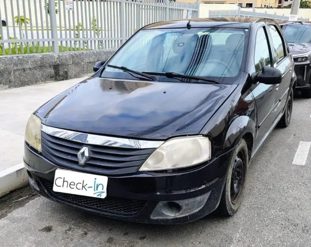 Renault Logan Expression Hi-flex 1.6 8V 4P 2013