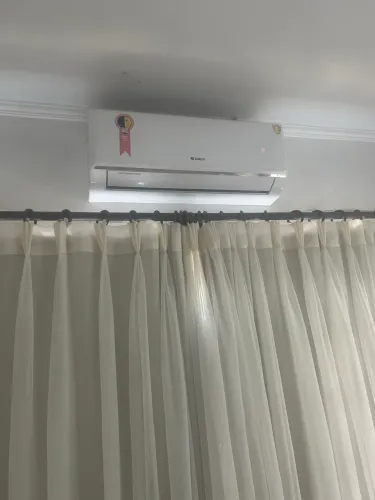 AR-CONDICIONADO GREE 9.000 BTUs - 220V - FRIO