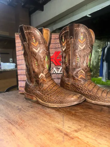 Bota Goyazes 41 Couro legítimo de Jacaré
