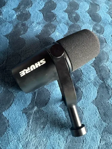 Microfone Shure MV7 Podcast