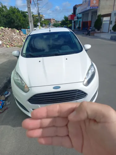 Ford Fiesta 1.5 16V Flex Mec. 5P 2014