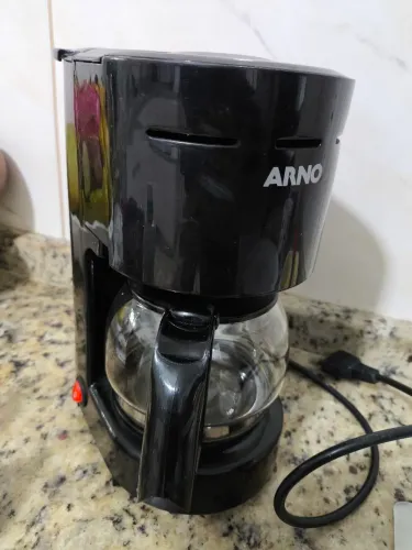 Vendo cafeteira Arno. 220v