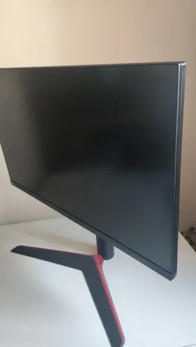 Monitor LG Ultra Gear 27GN750
