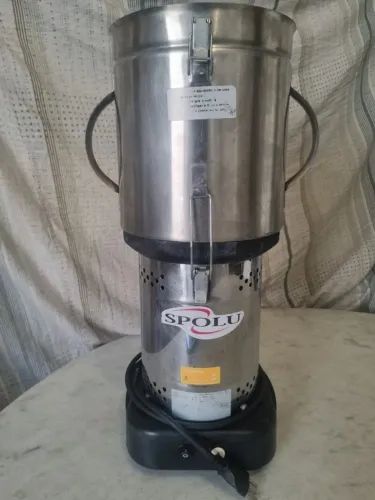 Processador De Alimentos Cutter Industrial De Inox Spollu Bivolt