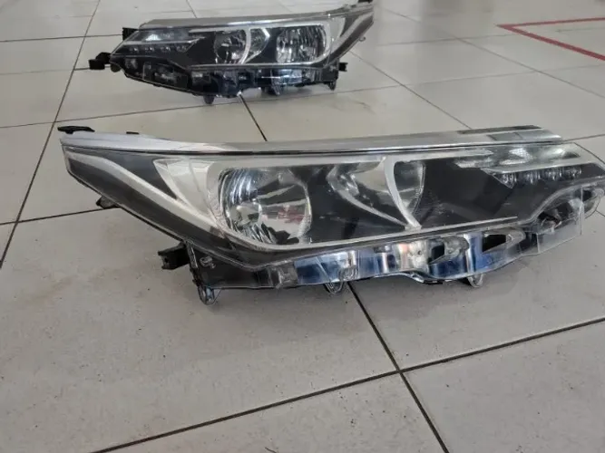 PAR DE FAROL COM LED - COROLLA XEI 2.0 ano 2019 