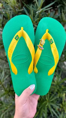 Chinelo Havaians Com Pingentes