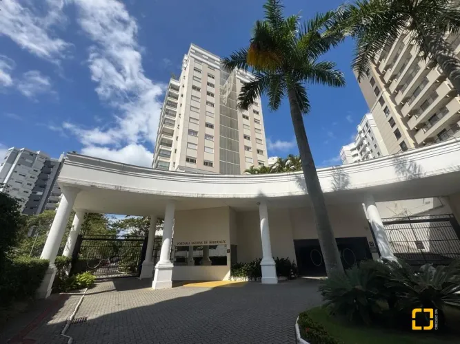 Apartamento de Alto Padrão à Venda - Home Club no Itacorubi | 122,7 m² | 3 Dormitórios (1 