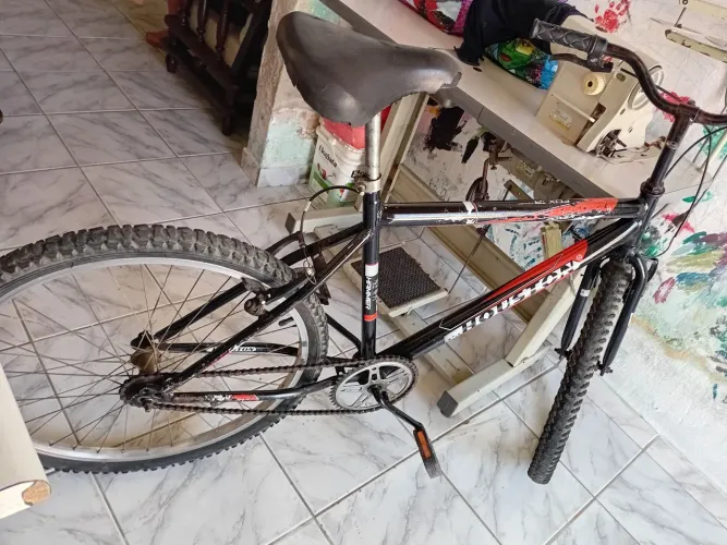 Bicicleta Houston Preta