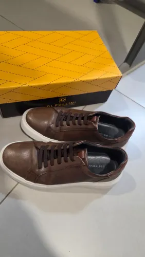 Sapatenis Di Pollini