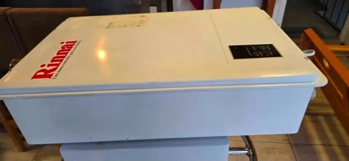 PARE DE TOMAR BANHO GELADO!!!! Aquecedor de água a gás Rinnai 22,5 litros digital!