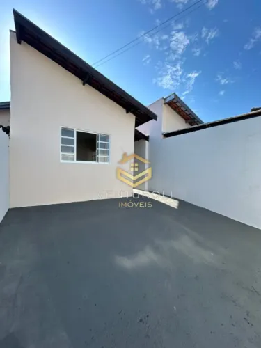 Casa com 1 dormitório e laje