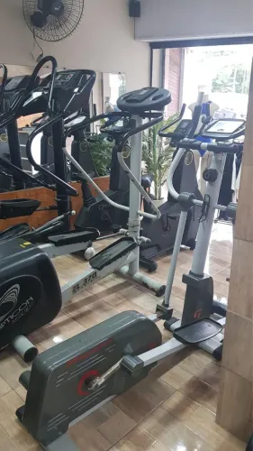 Elíptico profissional 