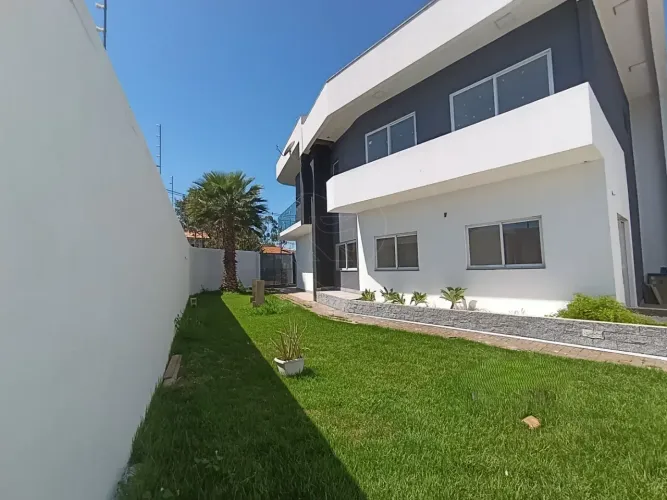 Casa à venda e para locação na Região Leste de Londrina no Jardim Pioneiros com 3 quartos