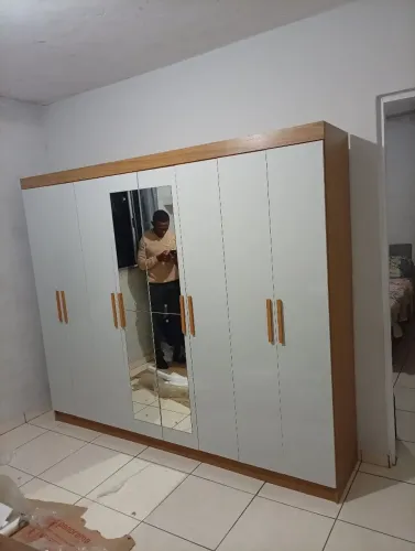 Montador de móveis /Montagem de móveis /Móveis