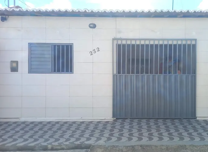 Vendo casa no bairro de Nova cidade na rua da igreja católica
